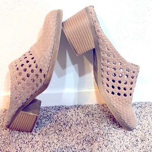 Altar’d State Tan Mules Women’s Size 7 1/2